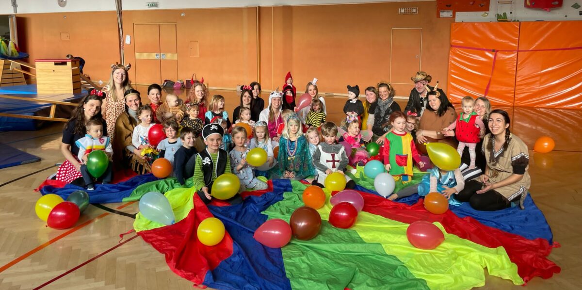 Gruppenfoto der Sektion Kinder & Jugend beim Kinderfasching